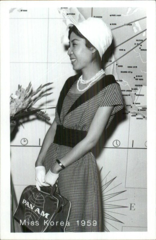 Beauty Contest Miss Korea 1959 Holding Pan Am Luggage Bag Real