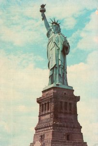 Postcard Statue of Liberty New York Harbor Gateway New World Island NY