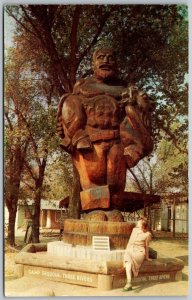 Three Rivers California 1950s Postcard Paul Bunyan Redwood Statue Roadside