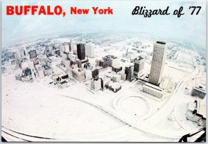 VINTAGE CONTINENTAL SIZE POSTCARD THE BLIZZARD OF '77 AT BUFFALO NEW YORK