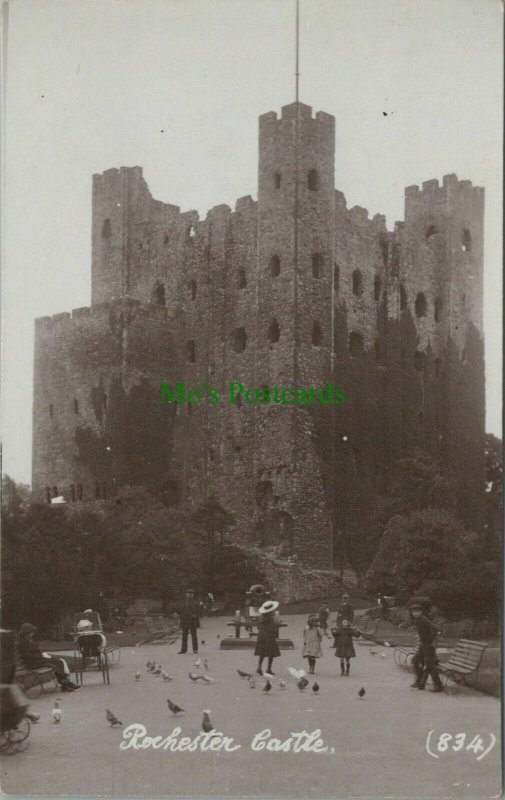 Kent Postcard - Children in Front of Rochester Castle RS28473