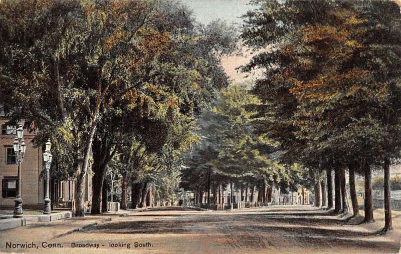 Norwich Connecticut Broadway Looking South Antique Postcard K102844