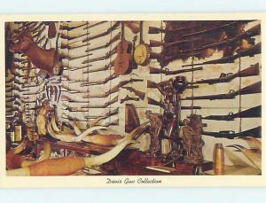 Unused Pre-1980 POSTCARD OF ANTIQUE GUNS AT MUSEUM Claremore Oklahoma OK hs9201