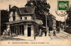 CPA BAGNOLES-de-l'ORNE - Rue de la FERTÉ-MACÉ (435447)