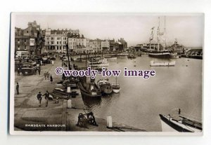 tq2070 - Kent - The Ships & Boats Moored in Ramsgate Harbour c1950s - Postcard