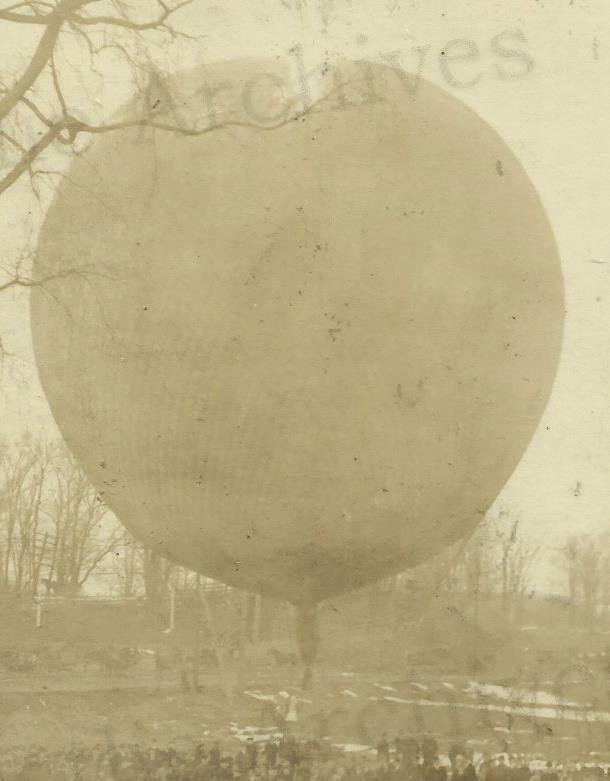 Pittsfield MASSACHUSETTS RPPC 1906 BALLOON ASCENSION Mr. & Mrs. Thomas PILOTS