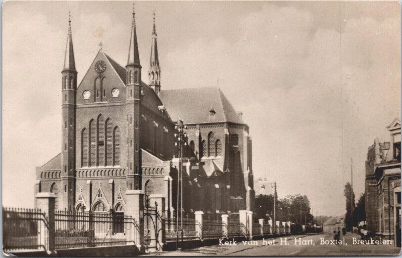 Netherlands Kerk van het H. Hart Boxtel Breukelen Vintage RPPC 09.01 