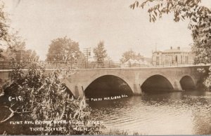 VINTAGE POSTCARD FLINT AVENUE BRIDGE OVER ST. JOE RIVER THREE RIVERS MICHIGAN RP