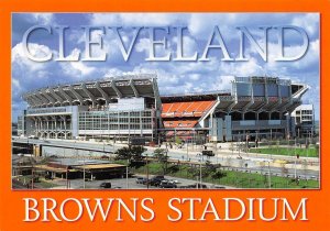 Cleveland, OH Ohio  CLEVELAND BROWNS FOOTBALL STADIUM  4X6 Continental Postcard