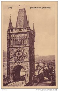 PRAG, Bruckentor und Karlsbrucke, Czech Republic, 10-20s