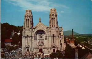 The Basilica Ste-Anne De Beaupre PQ Canada Postcard PC554