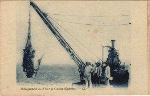 PC COTONOU DEBARQUEMENT AU WHARF DAHOMEY BENIN (A23533)