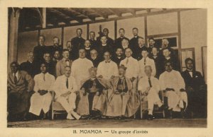 PC CPA SAMOA, PACIFIC, MOAMOA, UN GROUPE D'INVITÉS, Vintage Postcard (b19457)