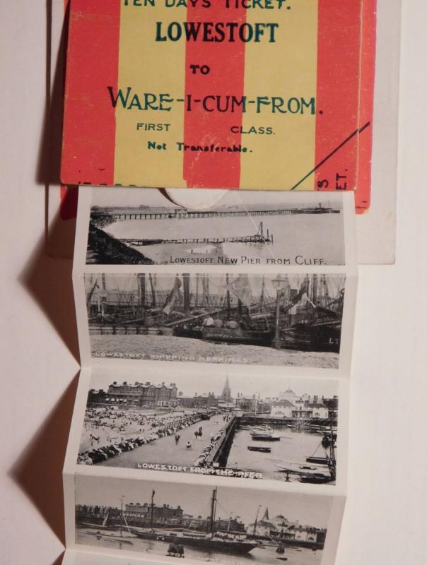 Lowestoft, England - Vintage Foldout Postcard 