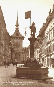 Switzerland Bern Kramgasse mit Bärenbrunnen Vintage RPPC 03.69