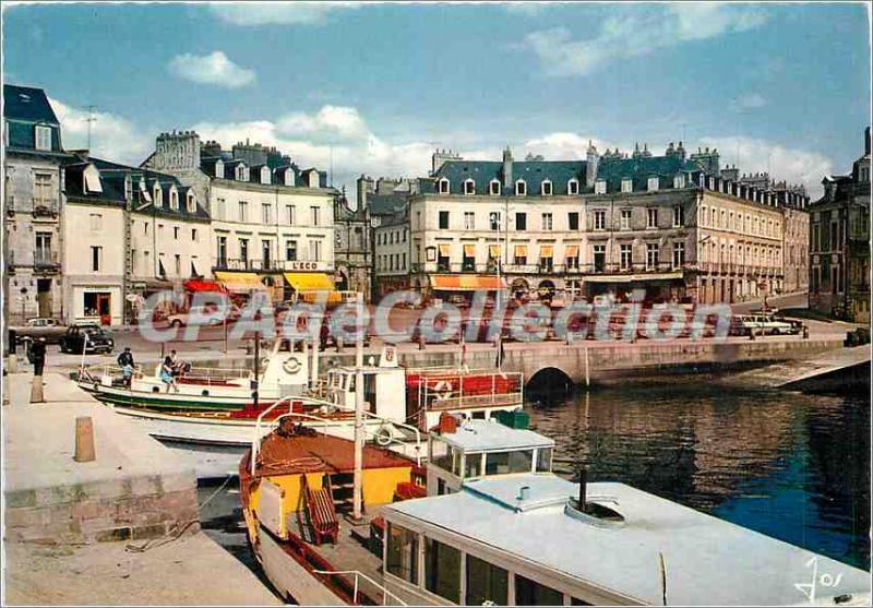 Postcard Modern Brittany couelurs in Vannes (Morbihan) The Stars in the port