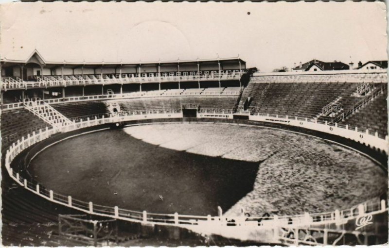 CPA AK Bayonne Les Arenes, interieur FRANCE (1130948)