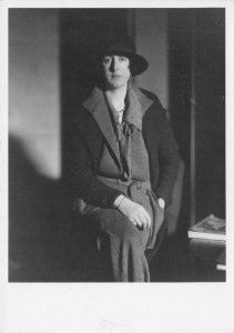 Vita Sackville West Book Author National Portrait Gallery Photo Postcard