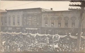 H84/ South Dakota Postcard RPPC c1910 Sioux Falls Band Crowd 140