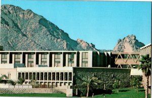 Radisson Scottsdale Resort and Racquet Club AZ Vintage Postcard F68