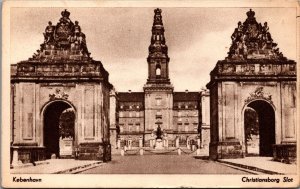 Denmark København Christiansborg Slot Copenhagen Vintage Postcard C003