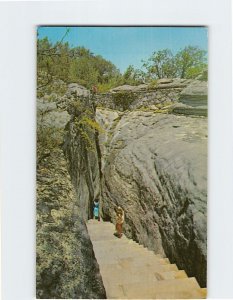 Postcard Fat Mans Squeeze Rock City Gardens Lookout Mountain Georgia USA