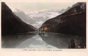 17549 Canada, Baniff, Lake Louise and Victoria Glacier