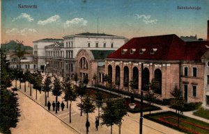 Poland Katowice Kattowitz Bahnhofstrasse Vintage Postcard 08.74