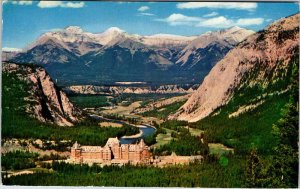 Postcard HOTEL SCENE Banff Alberta AB AN4156