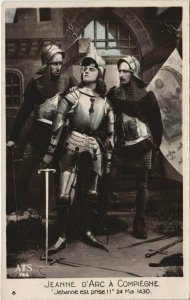 CPA COMPIEGNE Jeanne d'Arc Devant (805647)