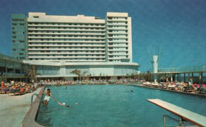Vintage Postcard Newest Largest & Most Luxurious Hotel Miami Beach Florida FL