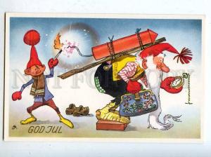 206710 Flying SANTA CLAUS Pyrotechnics GNOME Vintage COMIC PC