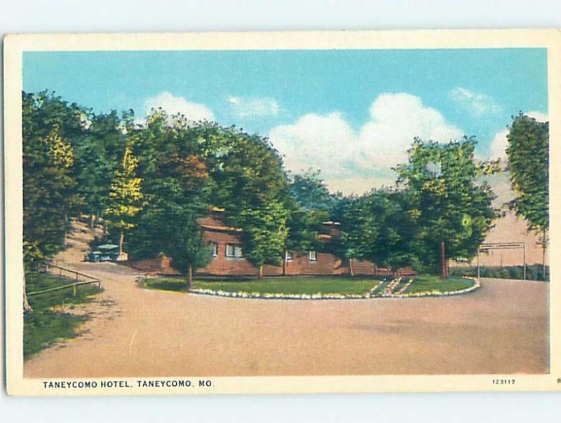 Unused W-Border HOTEL SCENE Taneycomo Missouri MO B1752