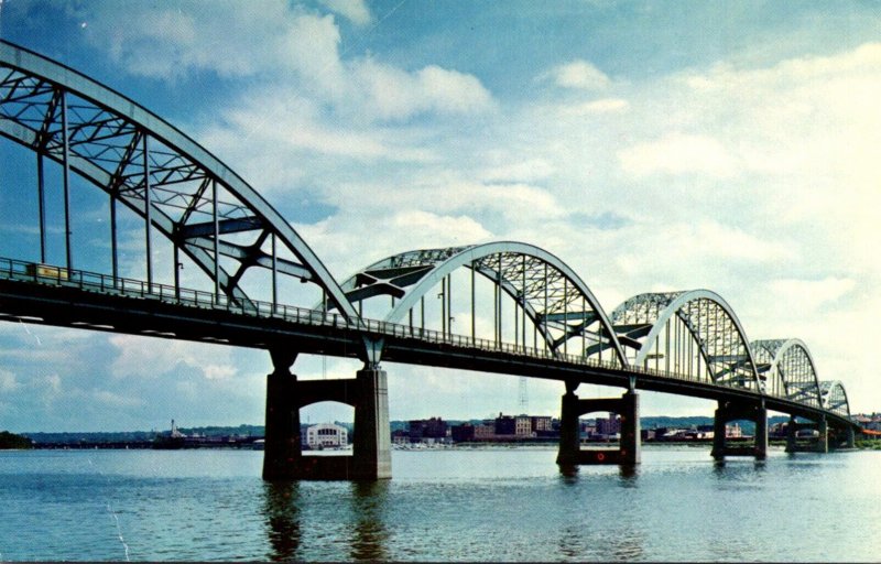 Iowa Centennial Bridge Connecting Daveport and Rock Island Illinois