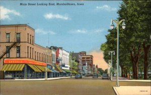 Marshalltown Iowa IA Main Street Scene Vintage Postcard
