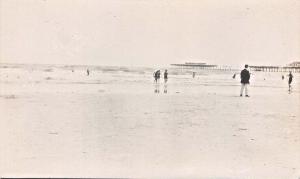 ATLANTIC CITY NEW JERSEY-BEACH SCENE~LONG PIER (DAMAGED?) REAL PHOTO POSTCARD