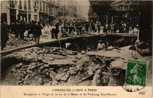 CPA L'ORAGE DU 15 JUIN a PARIS (8e) Éboulement Fb St-Honoré (199840)