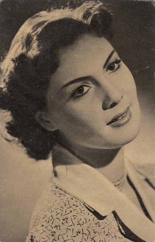 Actress Margit Bara