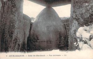 56 - Locmariaquer - Table des Marchands, Vue intérieure