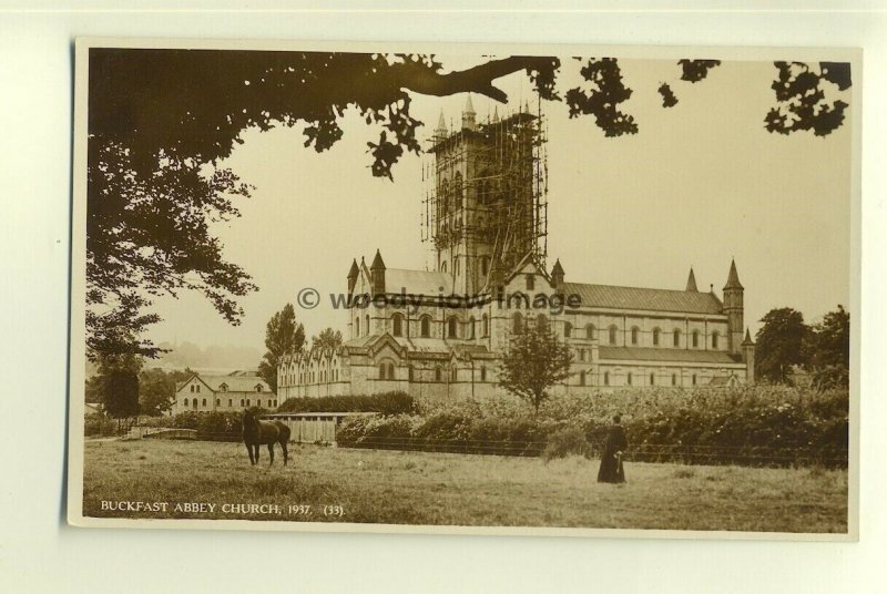 tp7195 - Devon - Buckfast Abbey Church with Scaffolding on Tower,1938 - Postcard