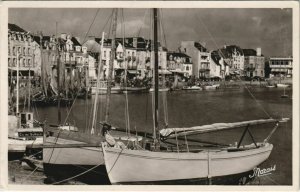 CPA LE POULIGUEN Le Port et le quai Jules Sandeau (150614)