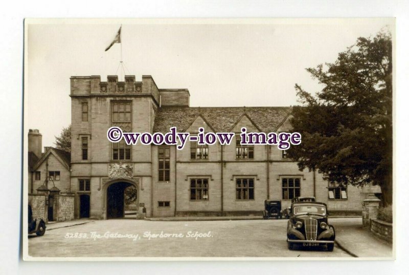 aj0564 - Dorset - The Grand Gateway into Sherborne School, c1940s - Postcard