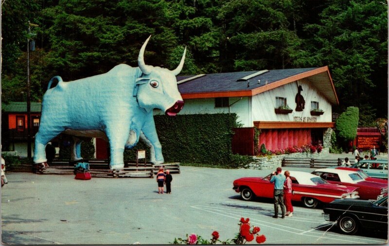 REDWOODS , CA CALIFORNIA - CHROME PAUL BUNYAN Babe BLUE OX postcard 