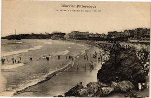 CPA BIARRITZ Pittoresque - La Plage a l'Heure du Bain (162681)