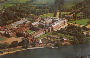 uk46234 aerial view of hampton court london uk