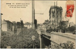 CPA ROSNY-sous-BOIS - Le pont du shemin de fer et la rue Paul Cavare (123972)