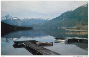 Big Gunn Lake, Pier, Boats, LILLOOET, British Columbia, Canada, PU-1995