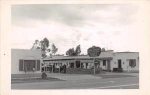 D33/ Phoenix Arizona Az Real Photo RPPC Postcard c1950s Sun Villa Motel Court