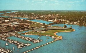 Vintage Postcard The Pioneer Inn Ki Ni Island Resorts Beach Oshkosh Wisconsin WI