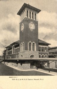 Vintage Postcard D.L. & W. Rail Road Station Historic Building Newark New Jersey